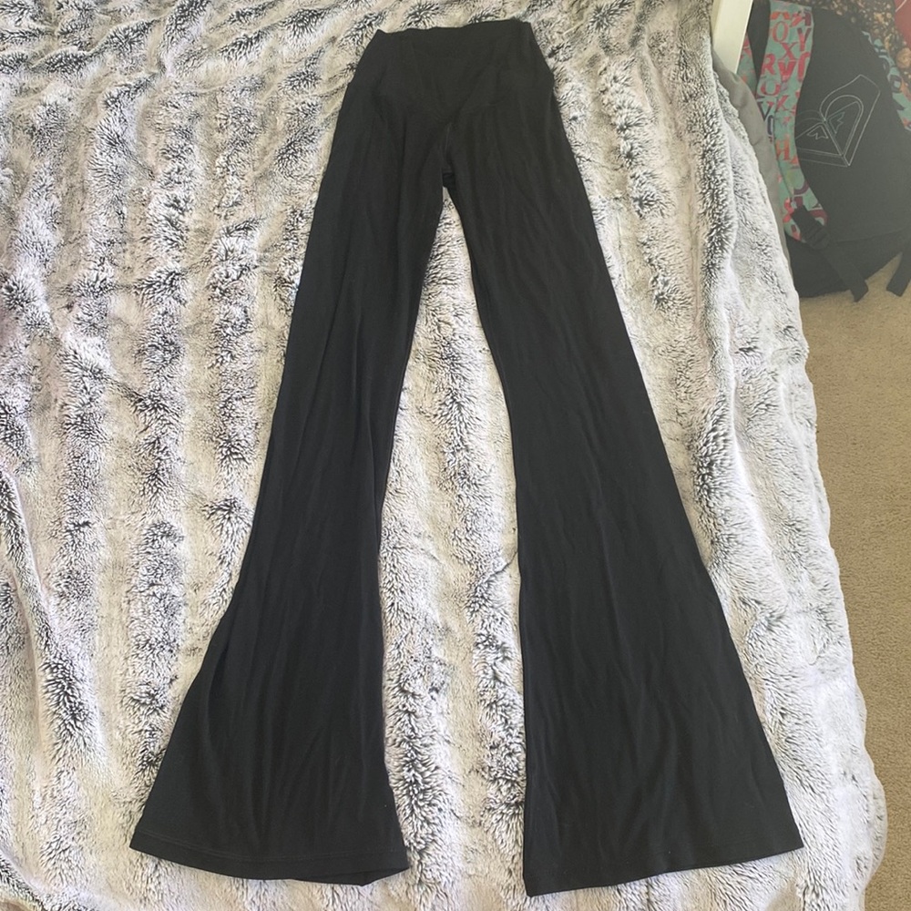 OFFLINE By Aerie Real Me High Waisted Crossover Flare Legging